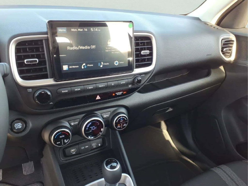 New 2026 Hyundai Venue SEL FWD image 12