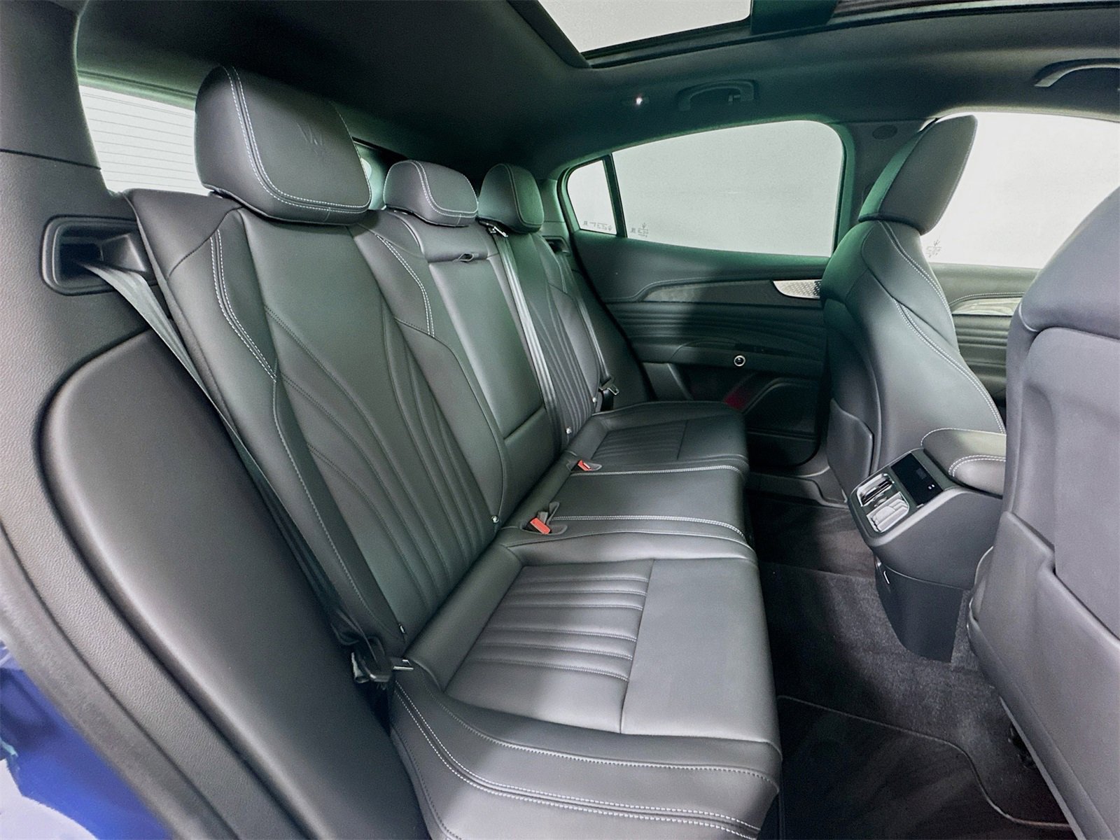 New 2025 Maserati Grecale Modena image 27