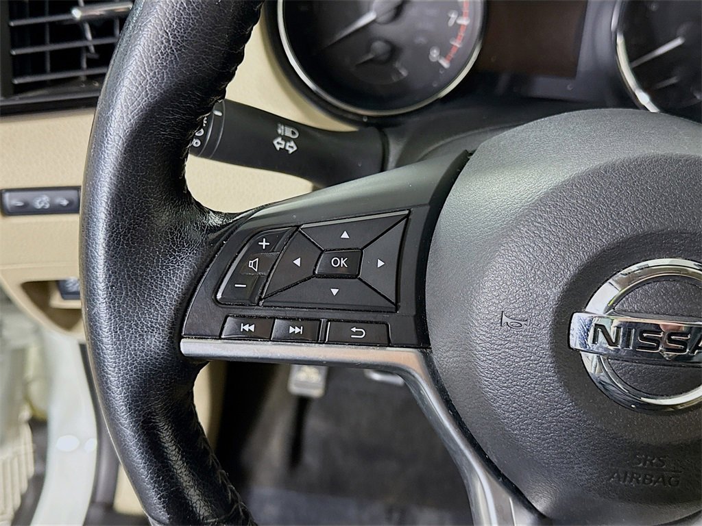 Used 2020 Nissan Rogue SV image 20