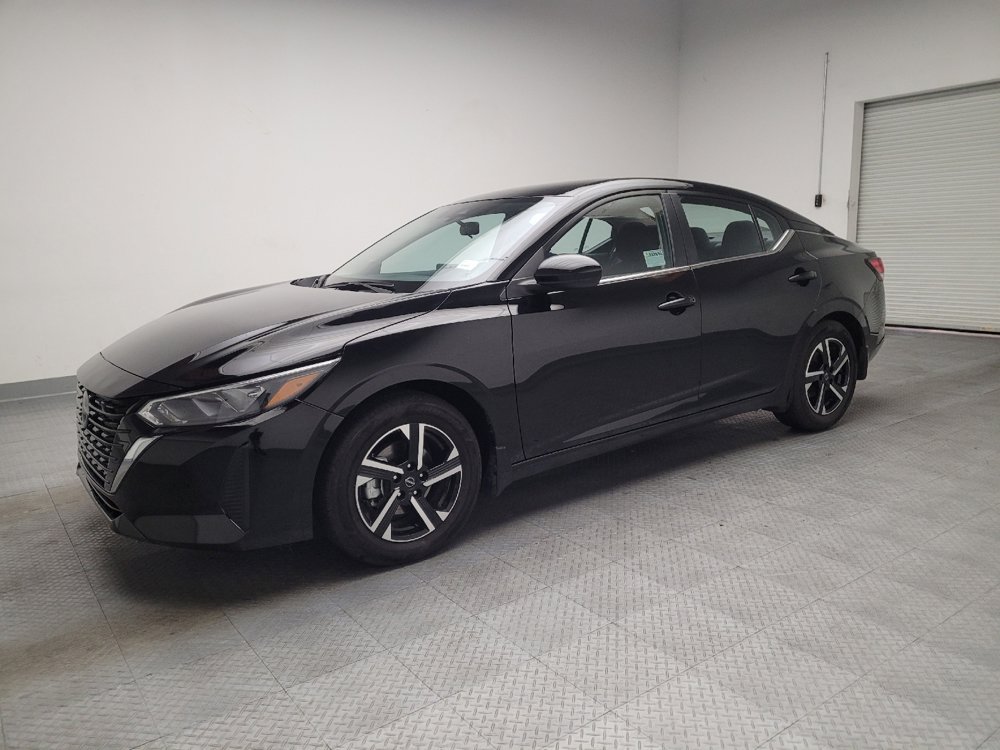 Used 2025 Nissan Sentra SV image 2