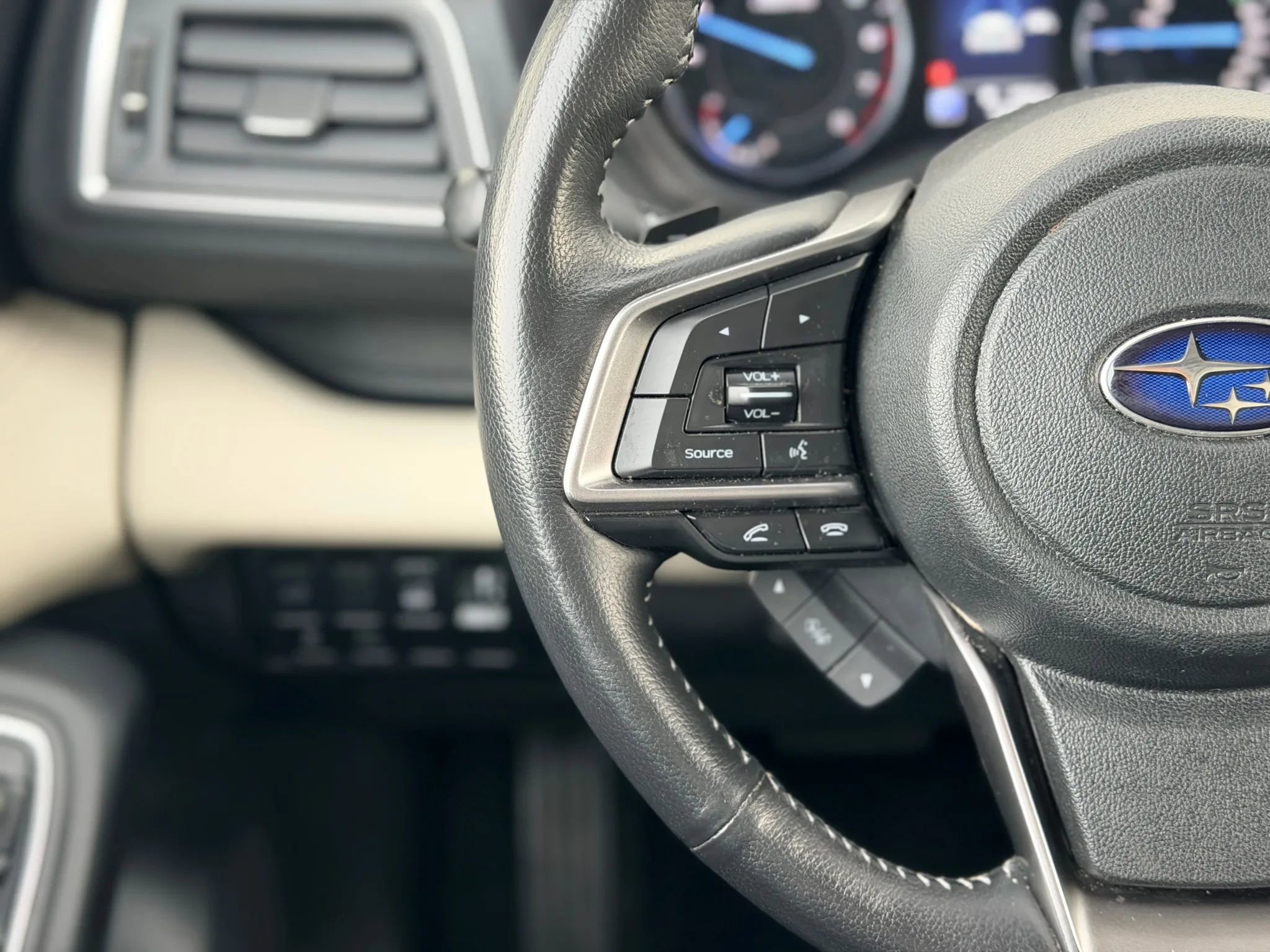 Used 2019 Subaru Ascent Limited w/ Popular Package #3 image 28