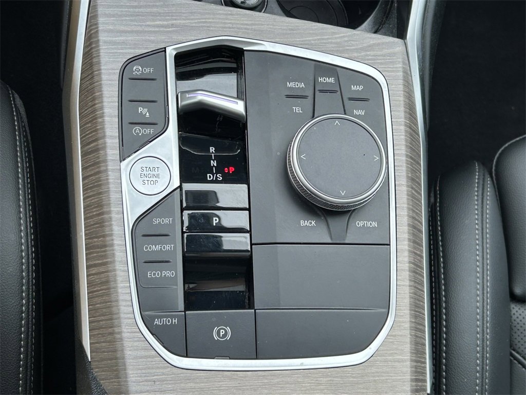Used 2025 BMW 330i Sedan image 32