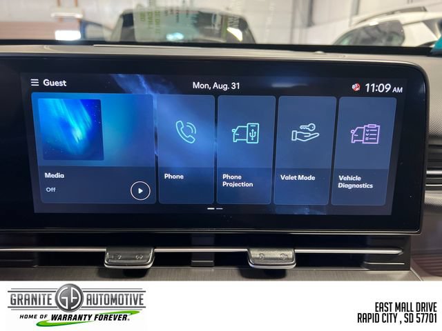 Used 2025 Hyundai Kona SEL AWD/4WD image 24