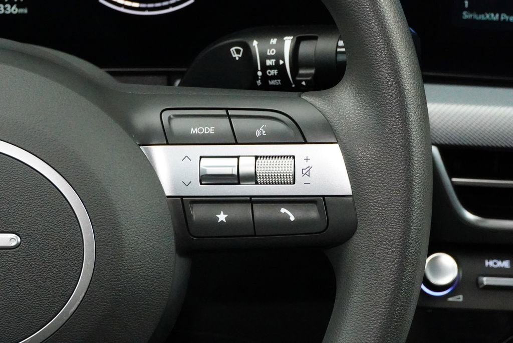 Used 2025 Hyundai Sonata SE image 16