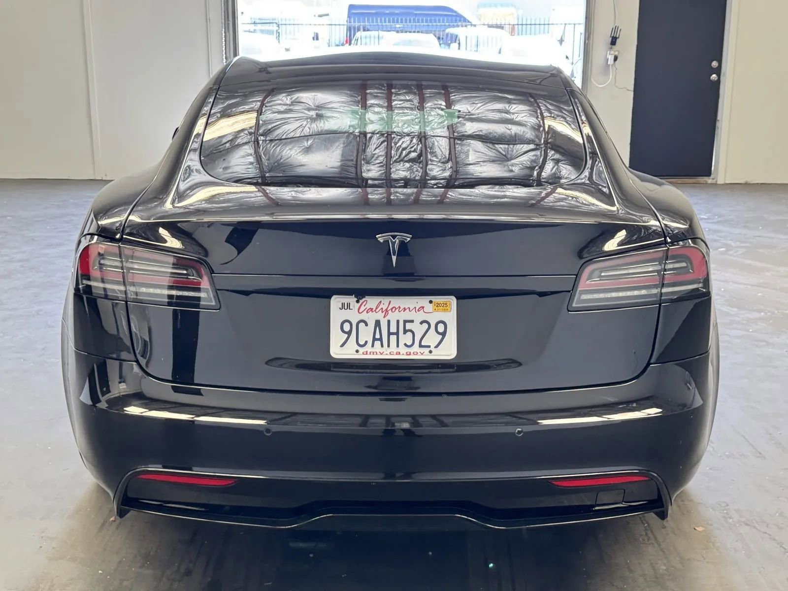 Used 2022 Tesla Model S image 3