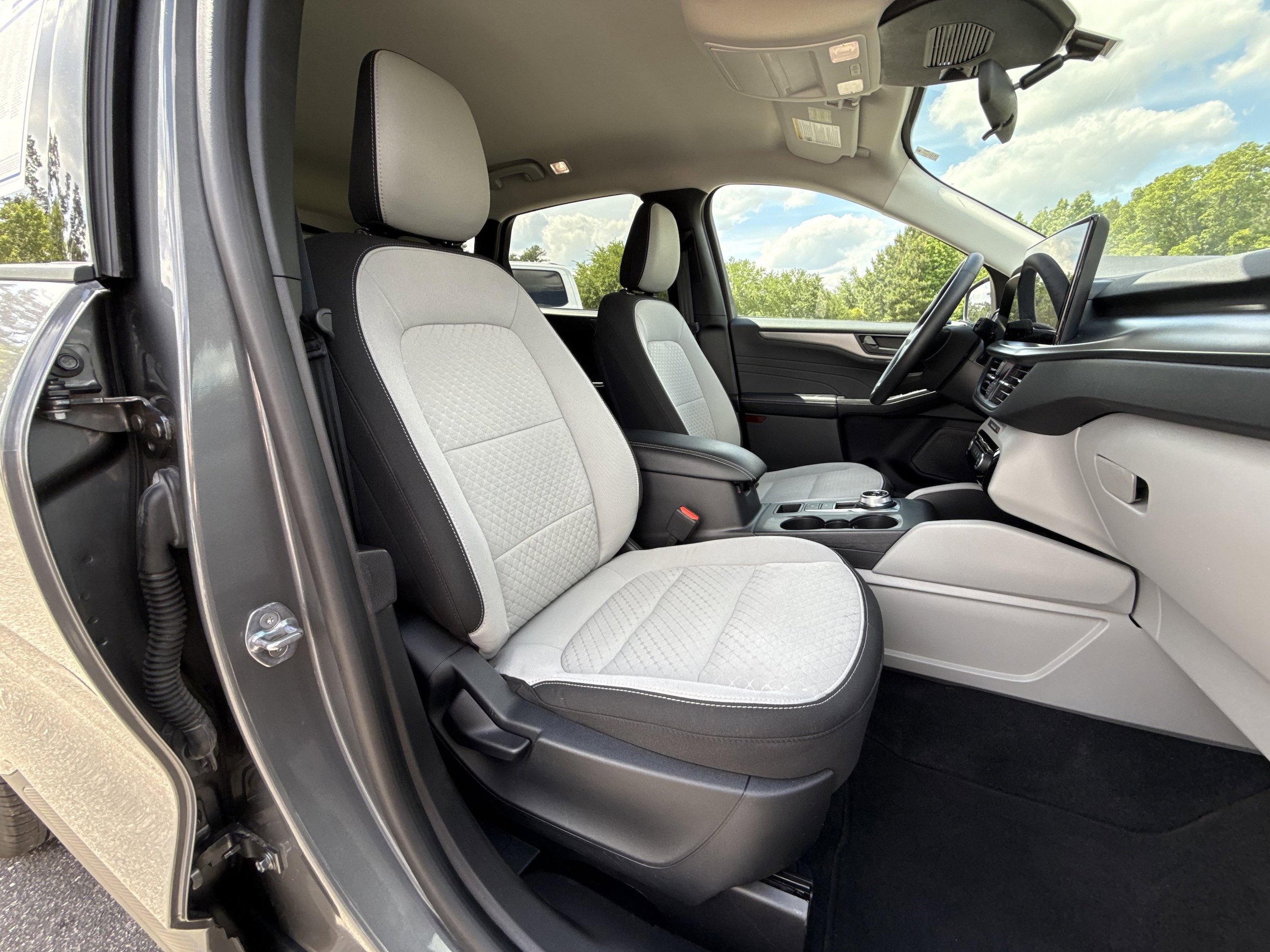 Used 2024 Ford Escape Active w/ Tech Pack #1 AWD/4WD image 10