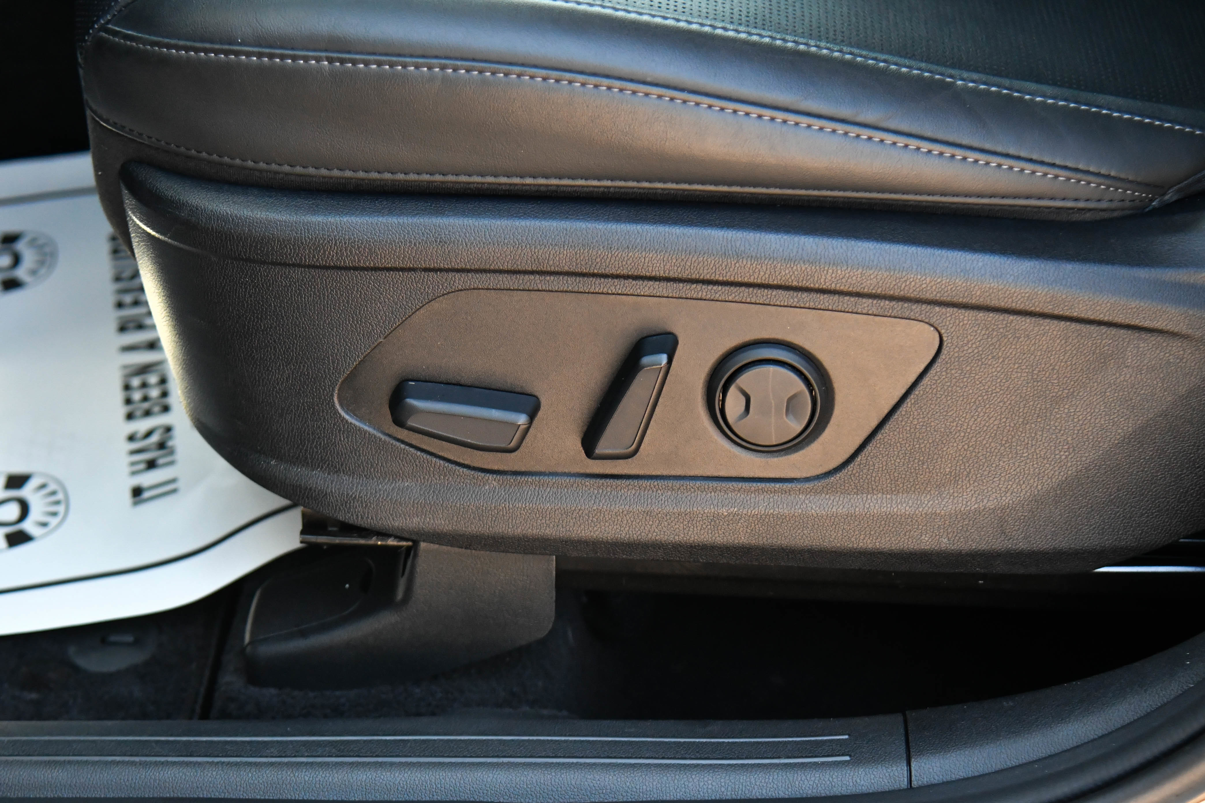 Used 2024 Kia Sorento S image 17