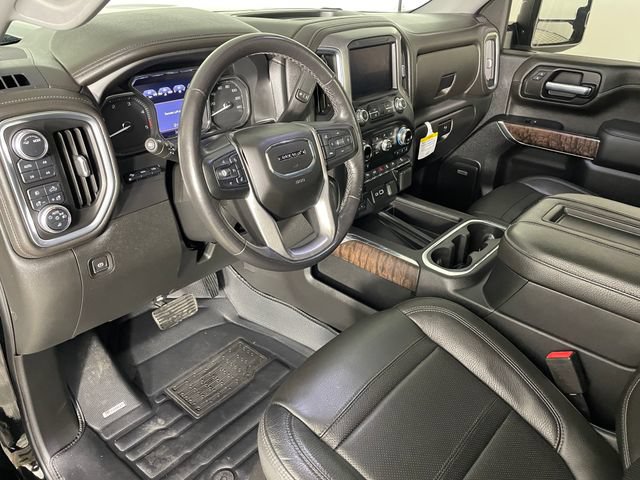 Certified 2020 GMC Sierra 3500 Denali w/ Denali Ultimate Package AWD/4WD image 3