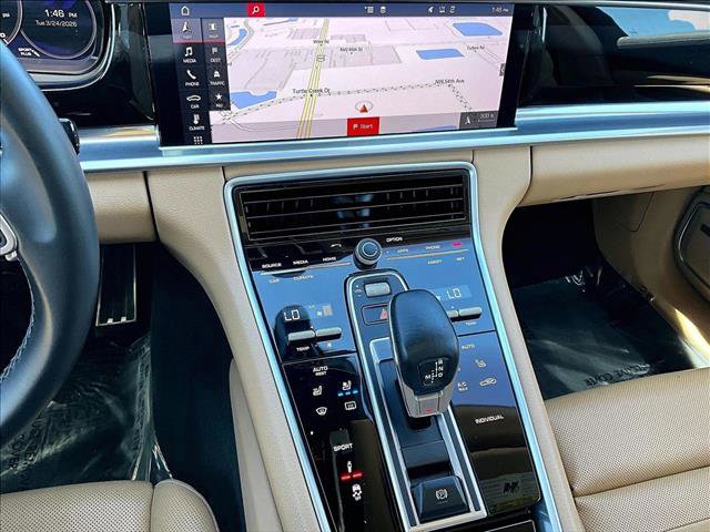 Used 2018 Porsche Panamera 4S image 24