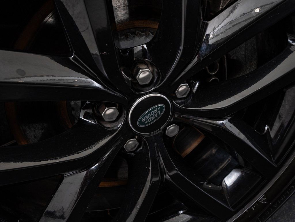 Used 2024 Land Rover Range Rover Velar Dynamic SE AWD/4WD image 8