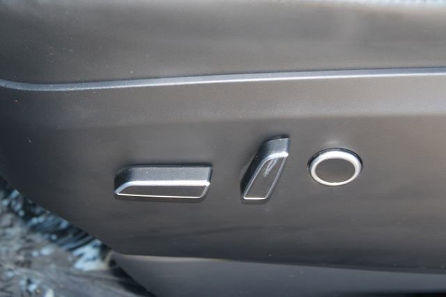 Used 2023 Tesla Model X Plaid image 31