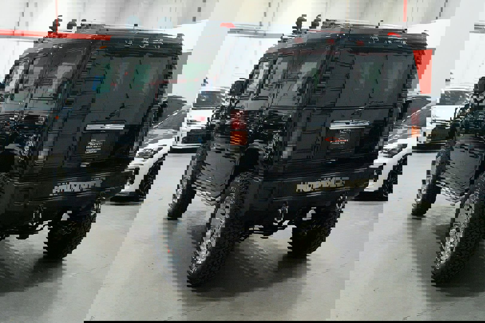 Used 2003 HUMMER H2 w/ Preferred Equipment Group image 4