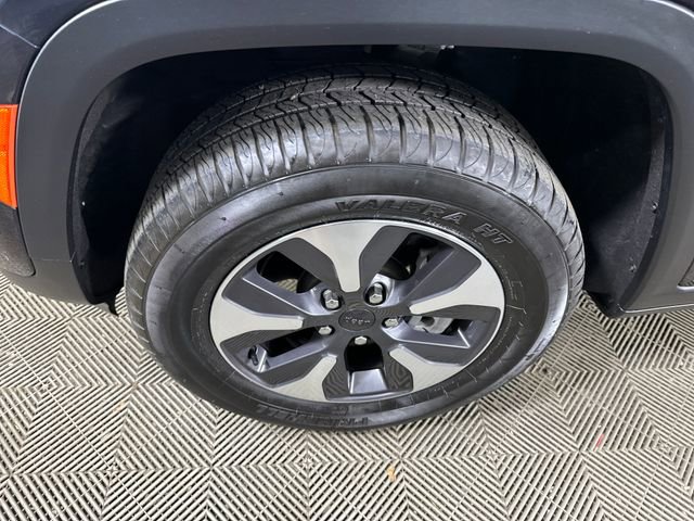 Used 2022 Jeep Grand Cherokee Limited 4xe image 10