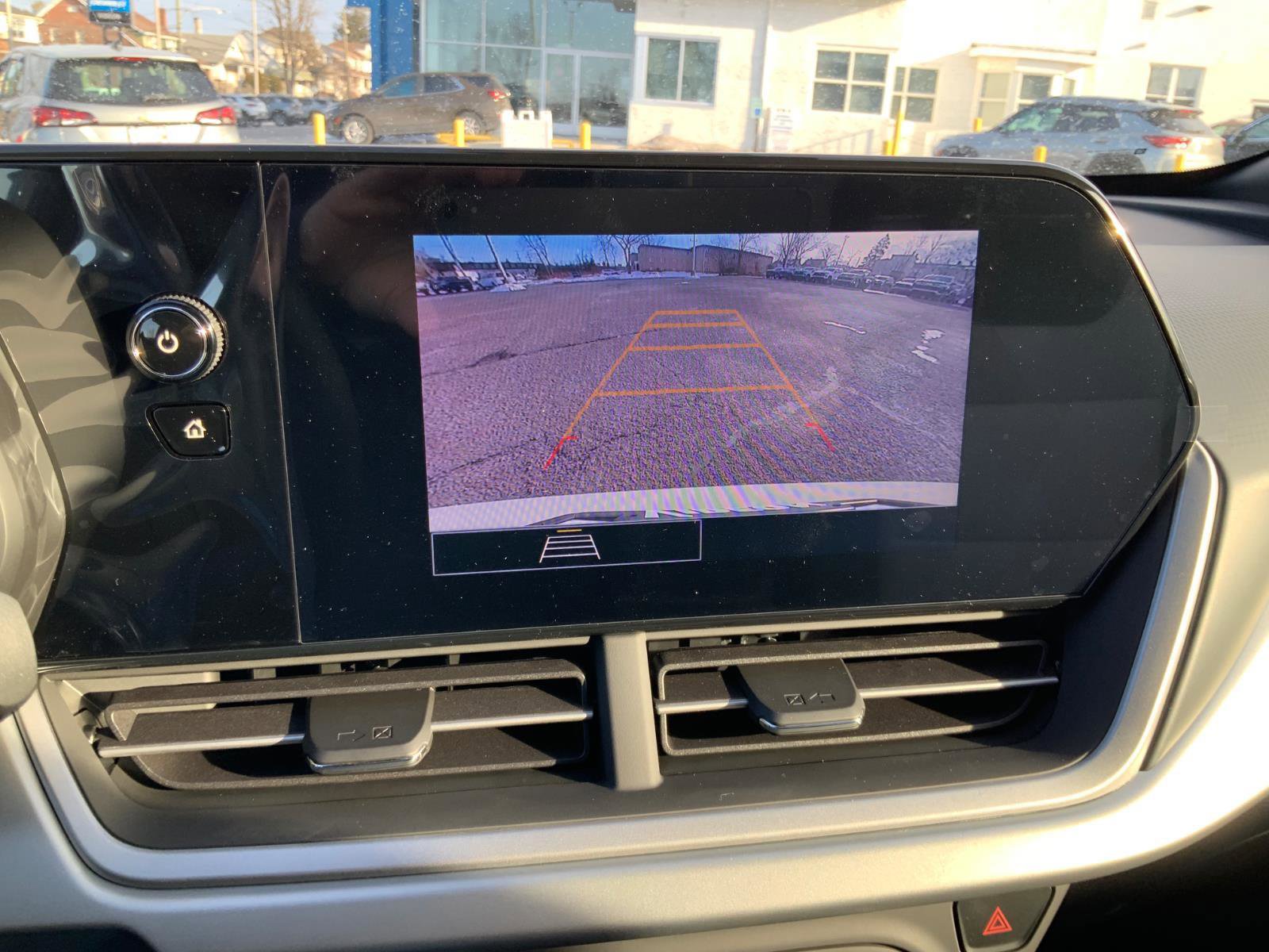 New 2026 Chevrolet Trax RS w/ Sunroof Package image 23