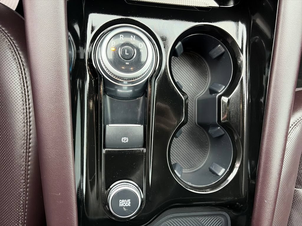 Used 2025 Ford Explorer Platinum AWD/4WD image 31