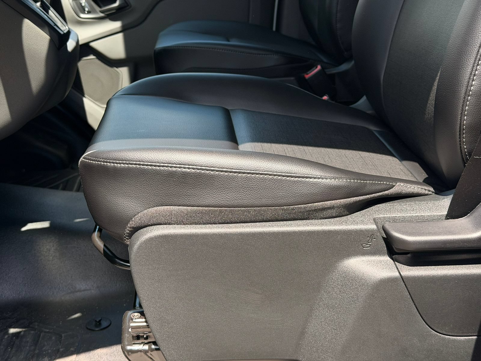 New 2026 Ford Transit 150 Low Roof RWD image 18