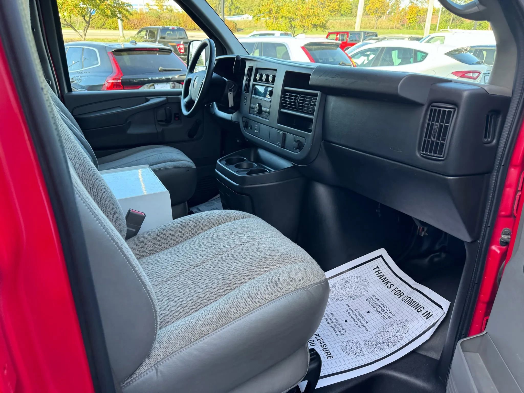 Used 2015 GMC Savana 3500 image 11