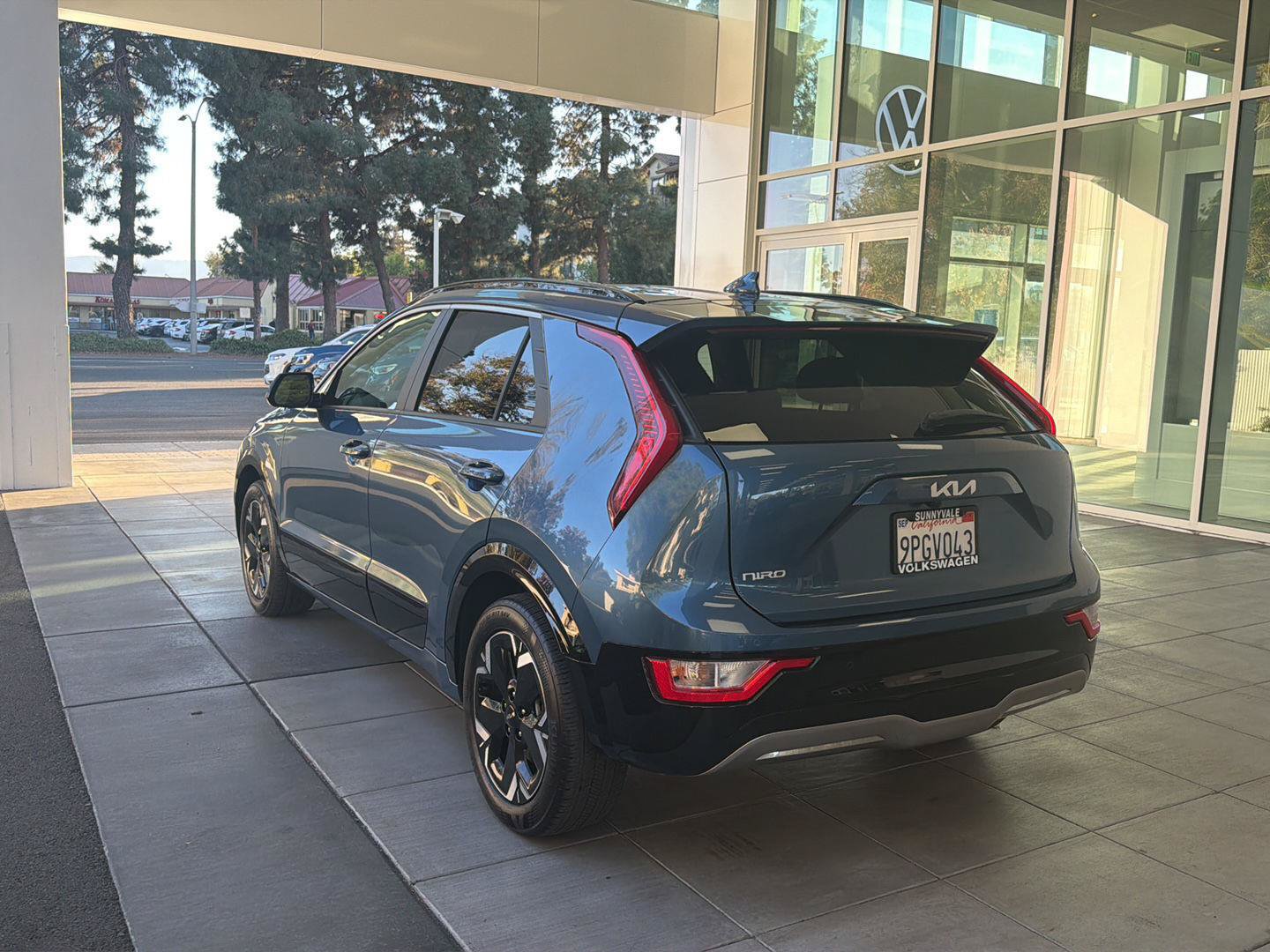 Used 2024 Kia Niro Wind FWD image 3