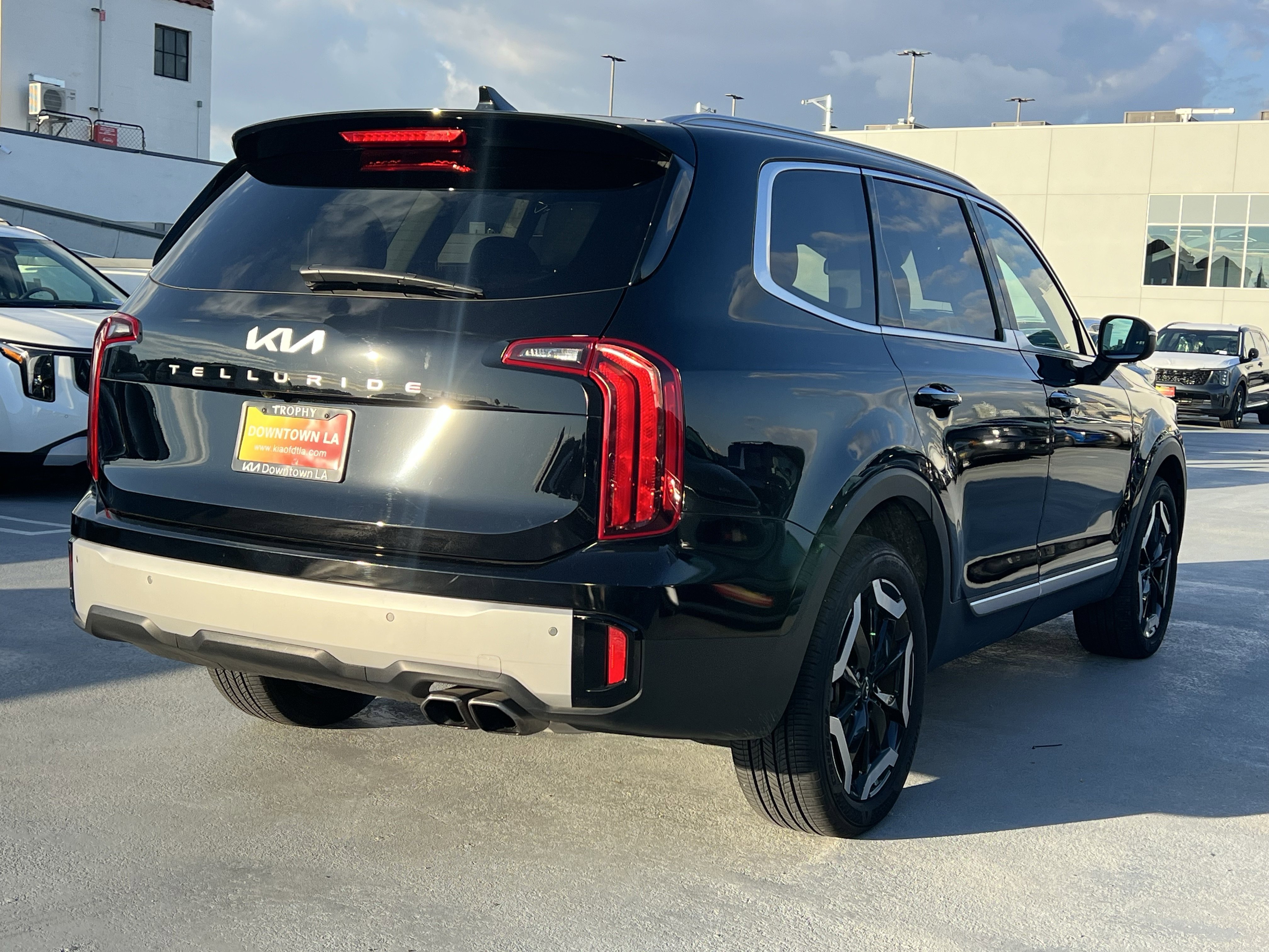 Certified 2023 Kia Telluride S image 6