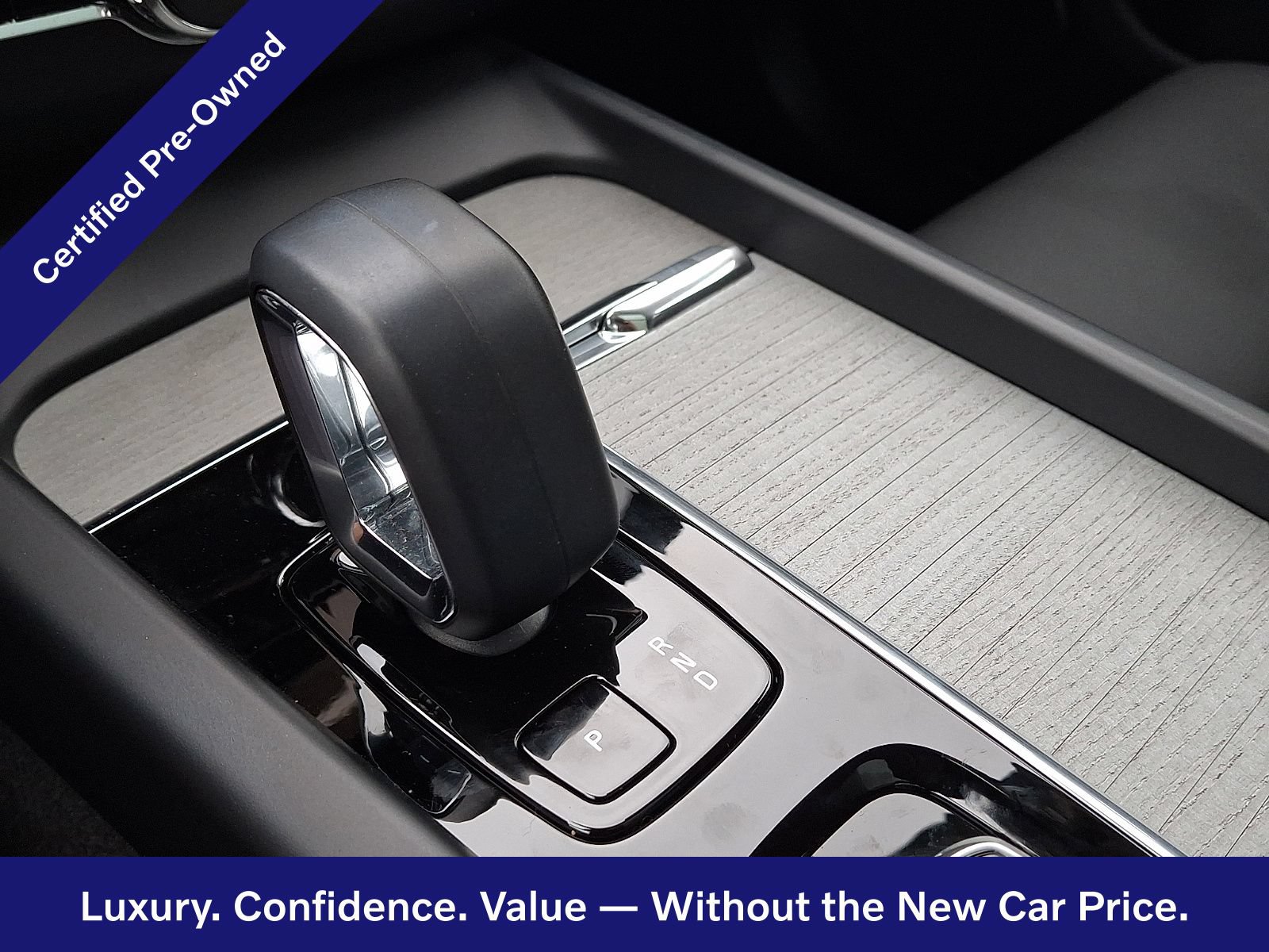 Certified 2025 Volvo XC60 B5 Plus AWD/4WD image 16