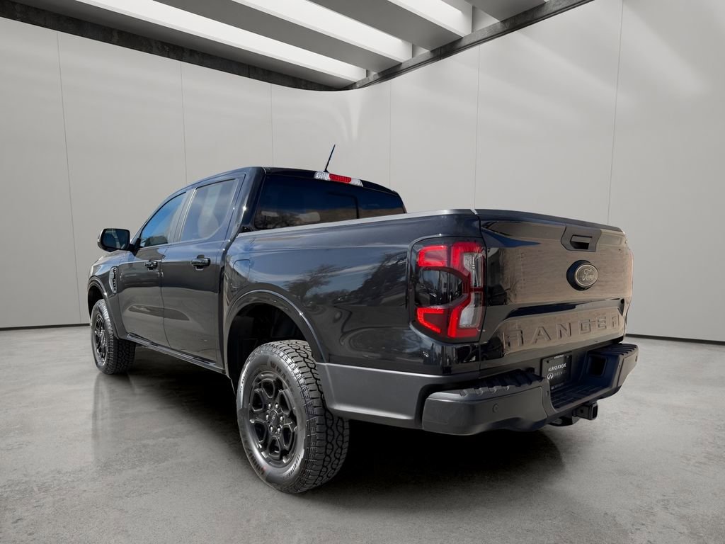 Used 2025 Ford Ranger Lariat w/ Black Appearance Package image 3