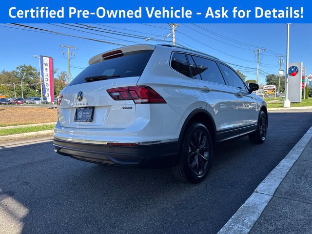 Used 2023 Volkswagen Tiguan SE w/ Panoramic Sunroof Package AWD/4WD image 8