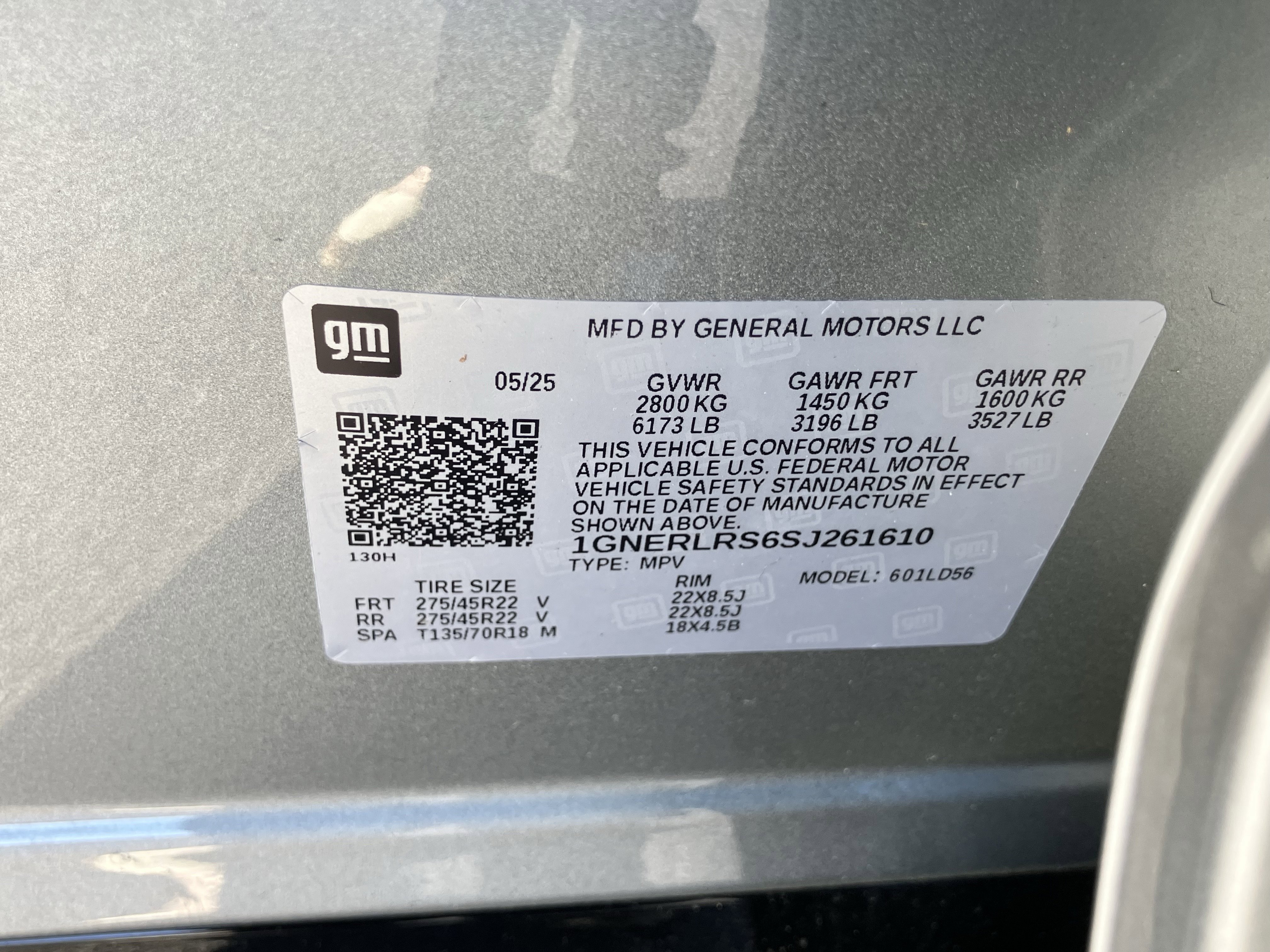 Used 2025 Chevrolet Traverse RS image 38