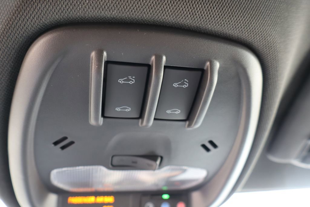 New 2026 Chevrolet Trax RS w/ Sunroof Package FWD image 24