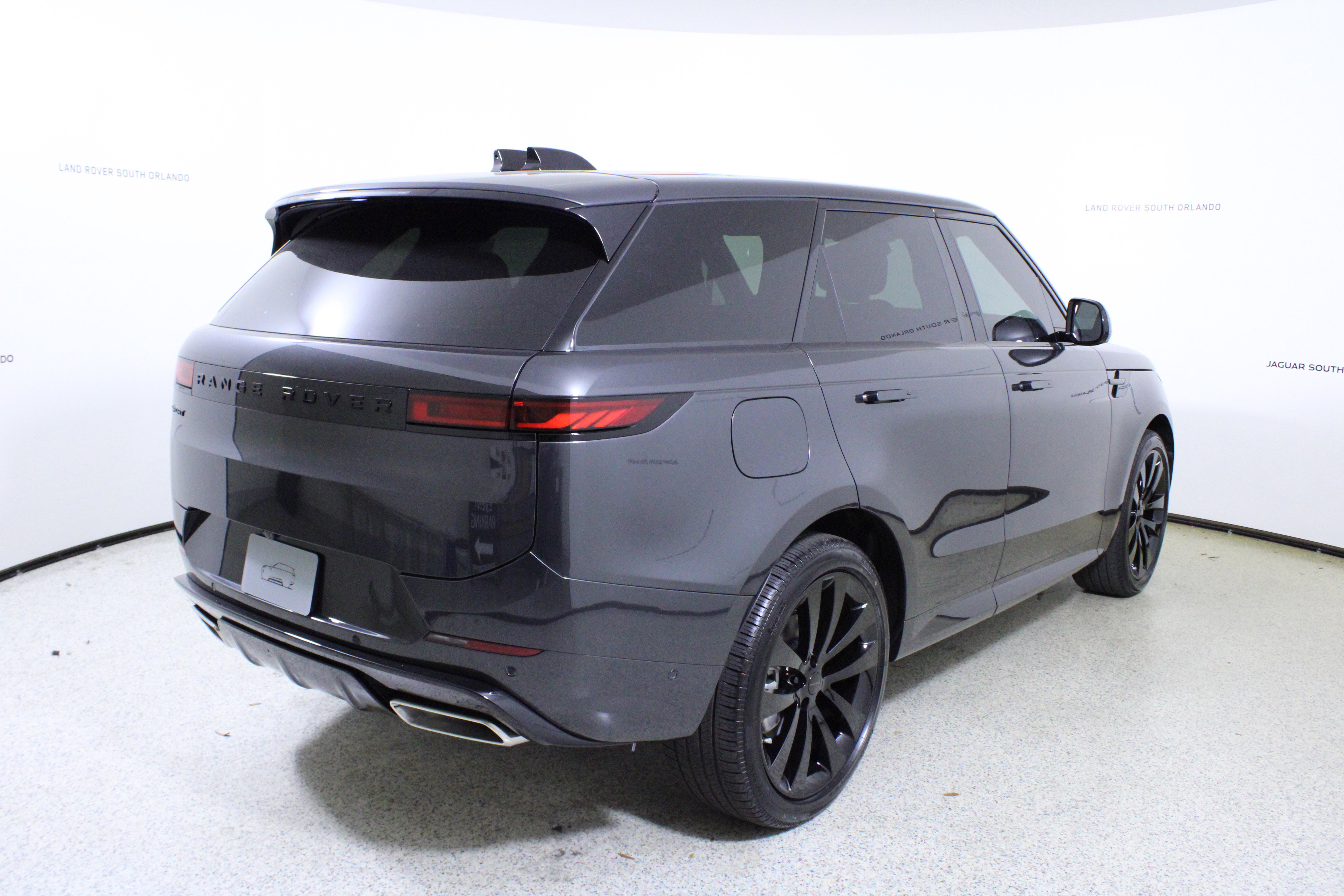 New 2026 Land Rover Range Rover Sport Dynamic SE AWD/4WD image 7