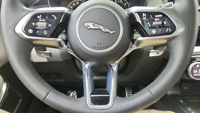 Used 2024 Jaguar E-PACE R-Dynamic SE image 38