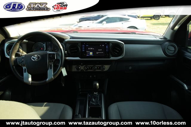 Used 2019 Toyota Tacoma SR5 AWD/4WD image 12
