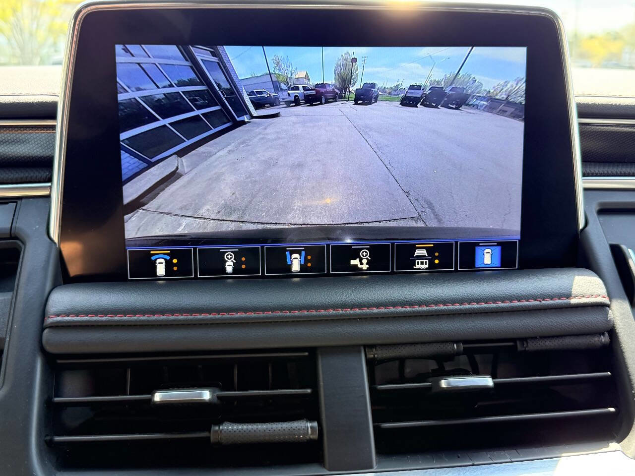 Used 2021 Chevrolet Tahoe RST w/ Luxury Package image 29