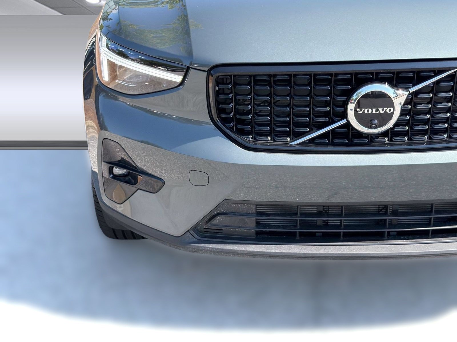 New 2026 Volvo XC40 B5 Plus w/ Climate Package AWD/4WD image 11