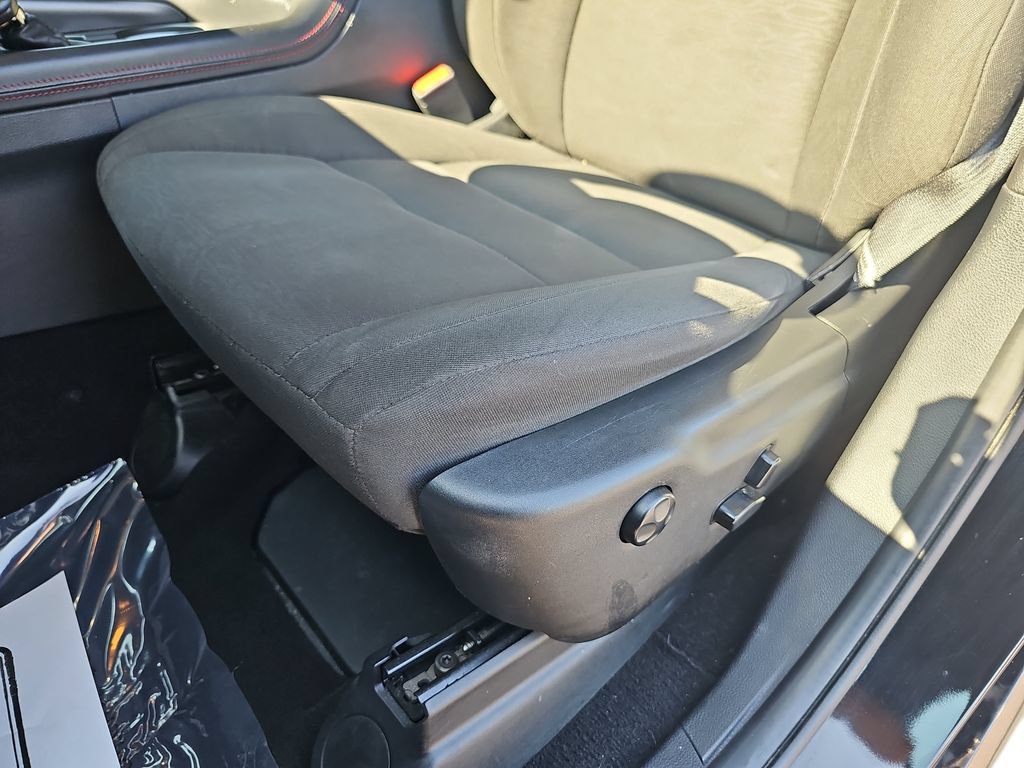Used 2023 Dodge Durango GT RWD image 27
