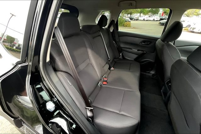 New 2026 Nissan Rogue S image 24