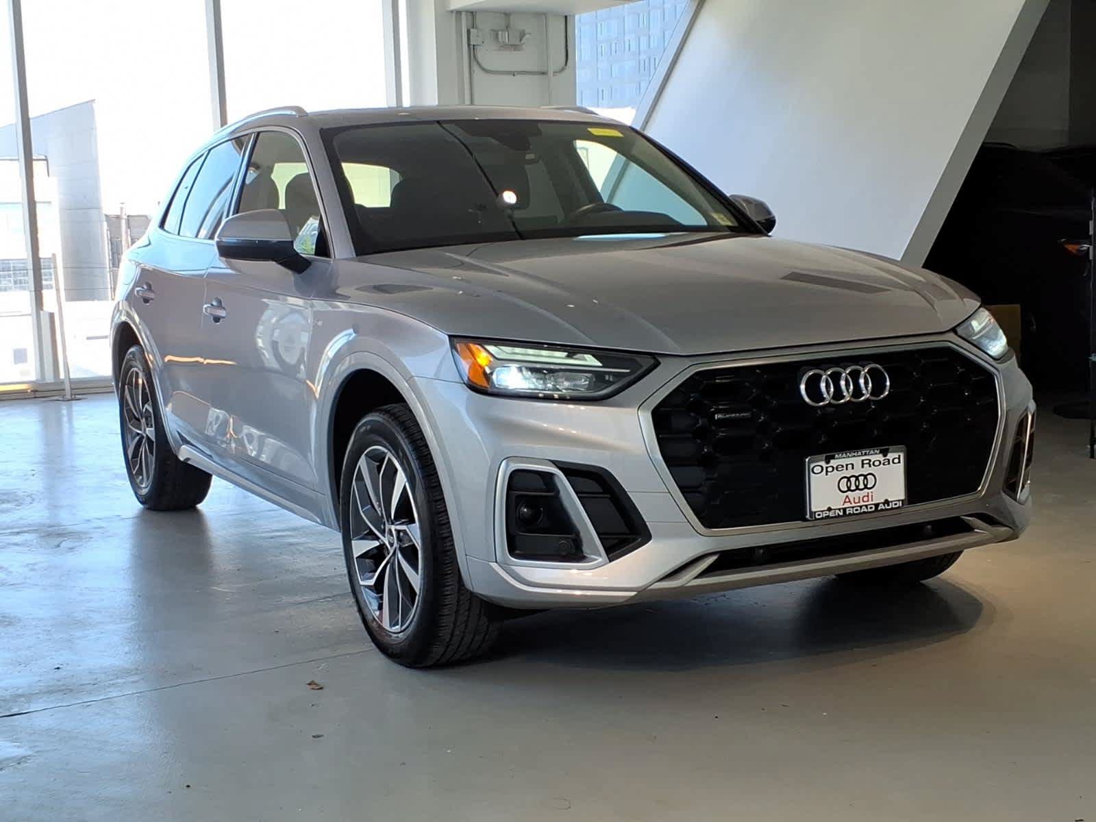 Certified 2022 Audi Q5 2.0T Premium Plus w/ Premium Plus Package AWD/4WD image 3