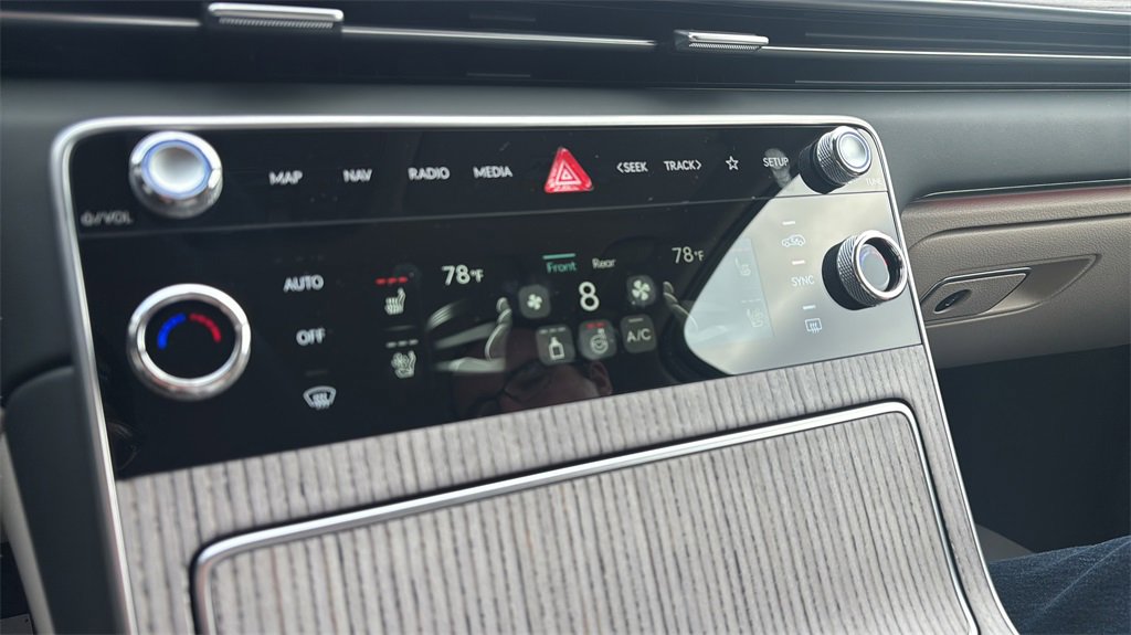 New 2026 Genesis GV80 2.5T Advanced image 24