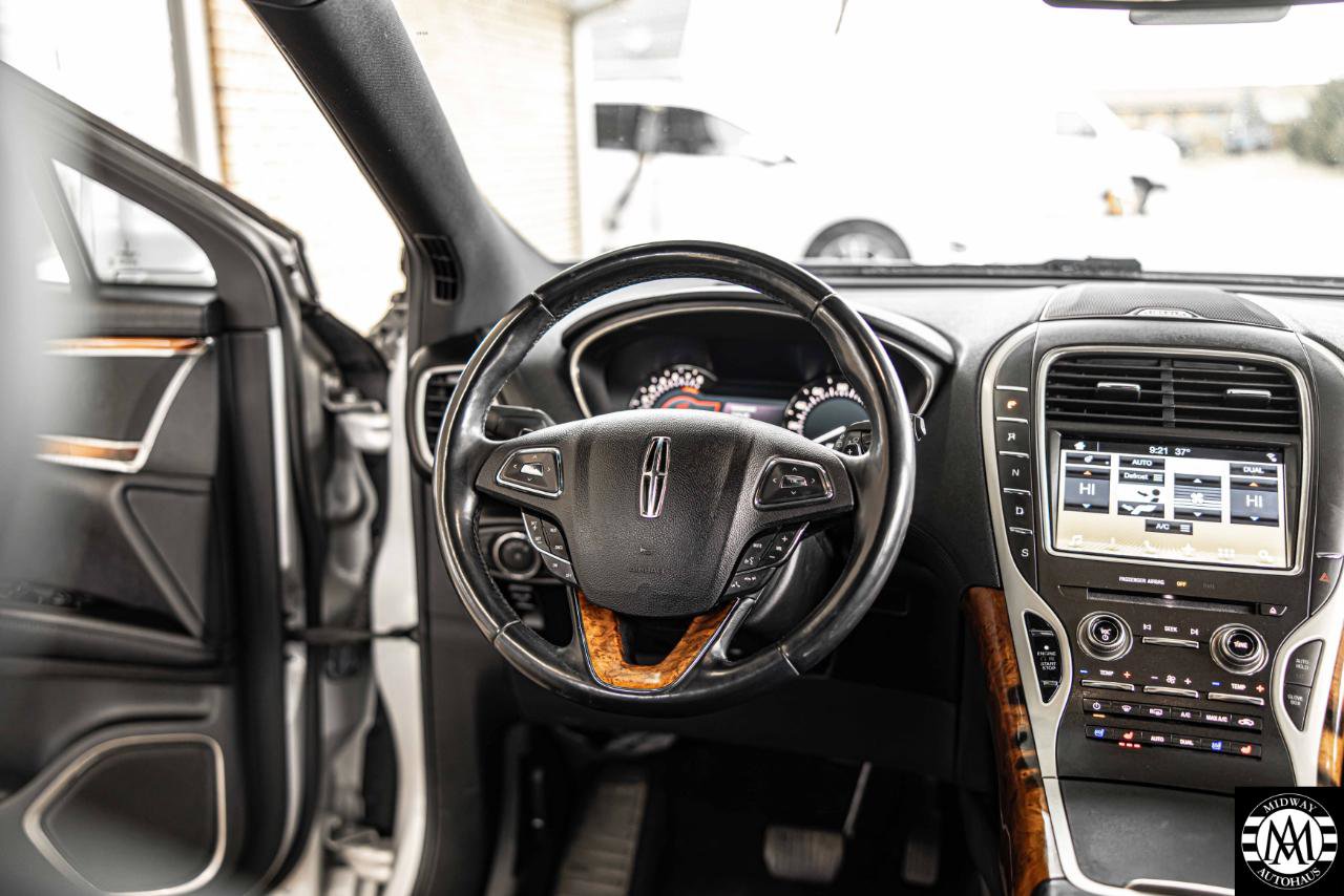 Used 2016 Lincoln MKX Reserve image 22