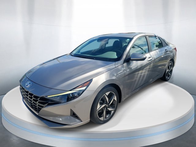 Certified 2023 Hyundai Elantra SEL w/ Convenience Package image 2