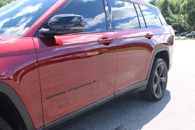 Used 2023 Jeep Grand Cherokee L Laredo AWD/4WD image 44