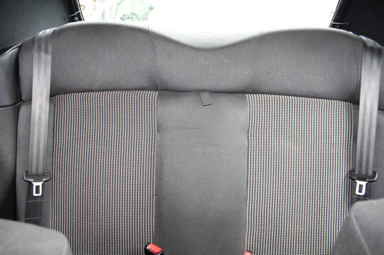 Used 2001 Volkswagen Cabrio GL image 14