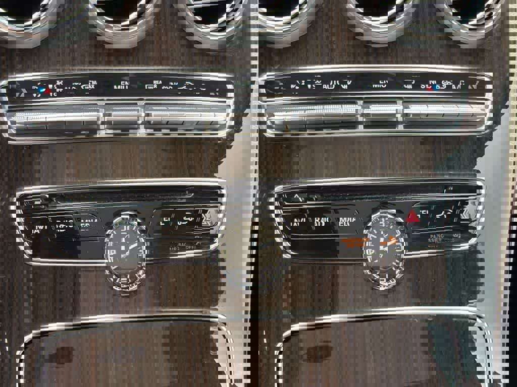 Used 2017 Mercedes-Benz C 300 4MATIC Sedan image 28