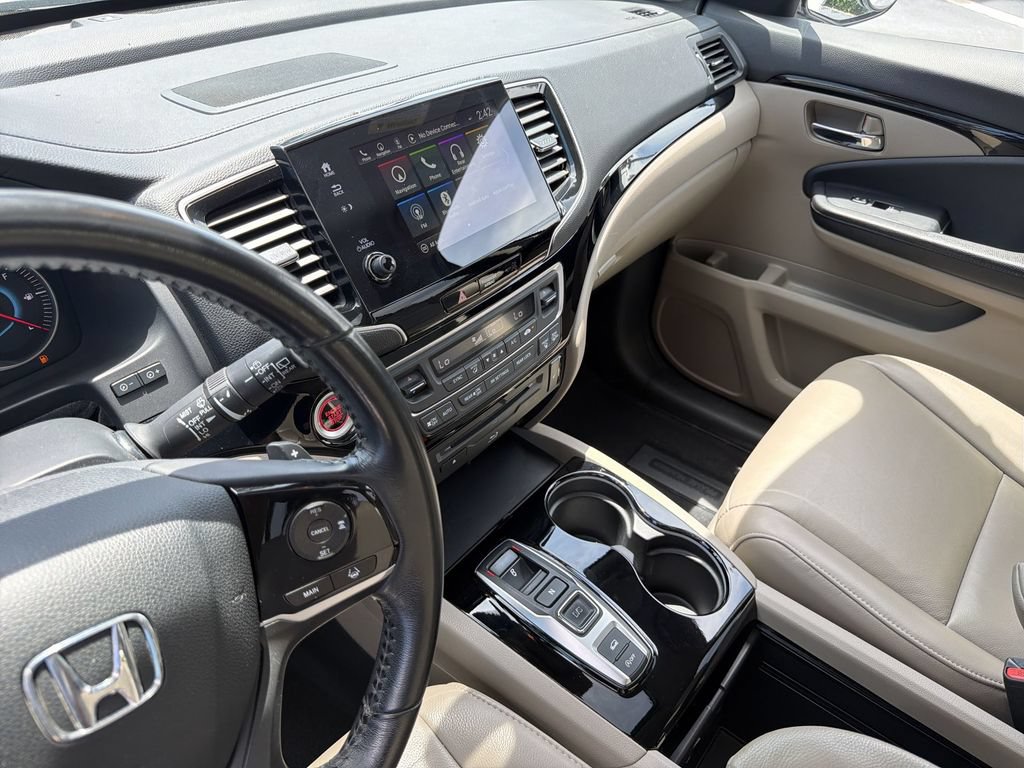 Certified 2019 Honda Pilot Touring image 24