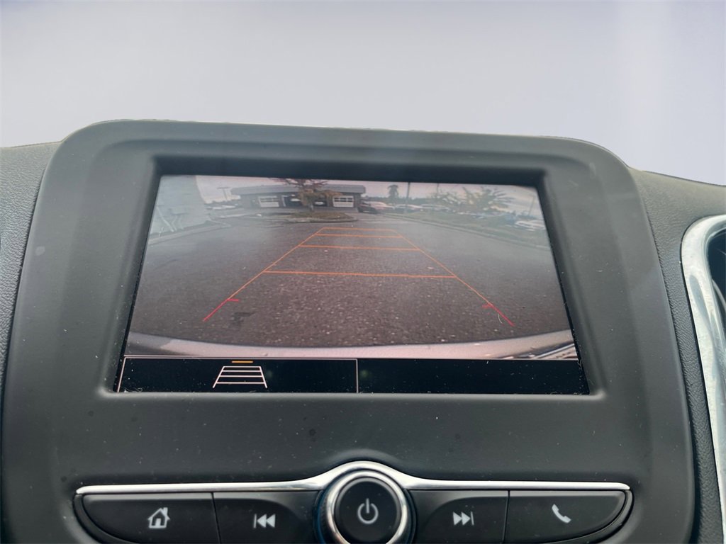 Used 2023 Chevrolet Equinox LT w/ Driver Convenience Package image 14