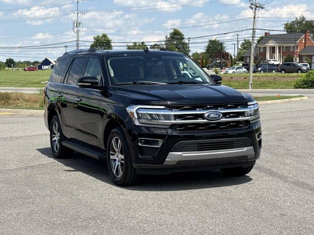 Certified 2024 Ford Expedition Limited AWD/4WD image 3