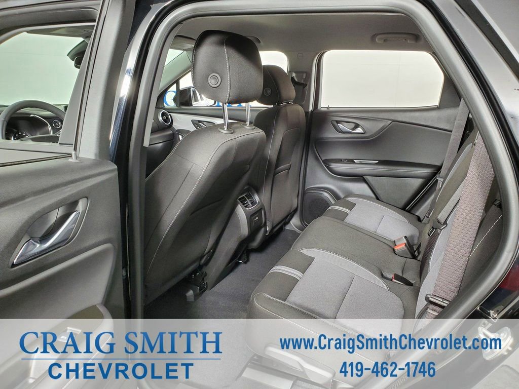 Used 2025 Chevrolet Blazer LT image 33