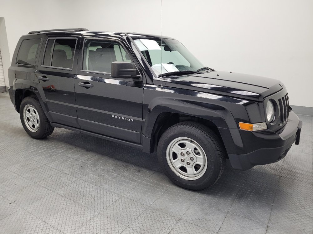 Used 2015 Jeep Patriot Sport FWD image 11