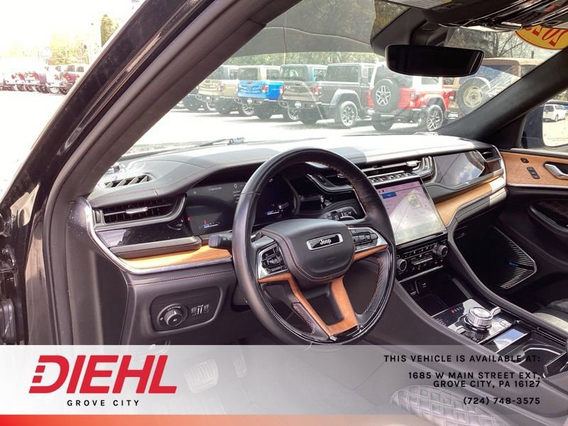 Used 2023 Jeep Grand Cherokee Summit AWD/4WD image 21