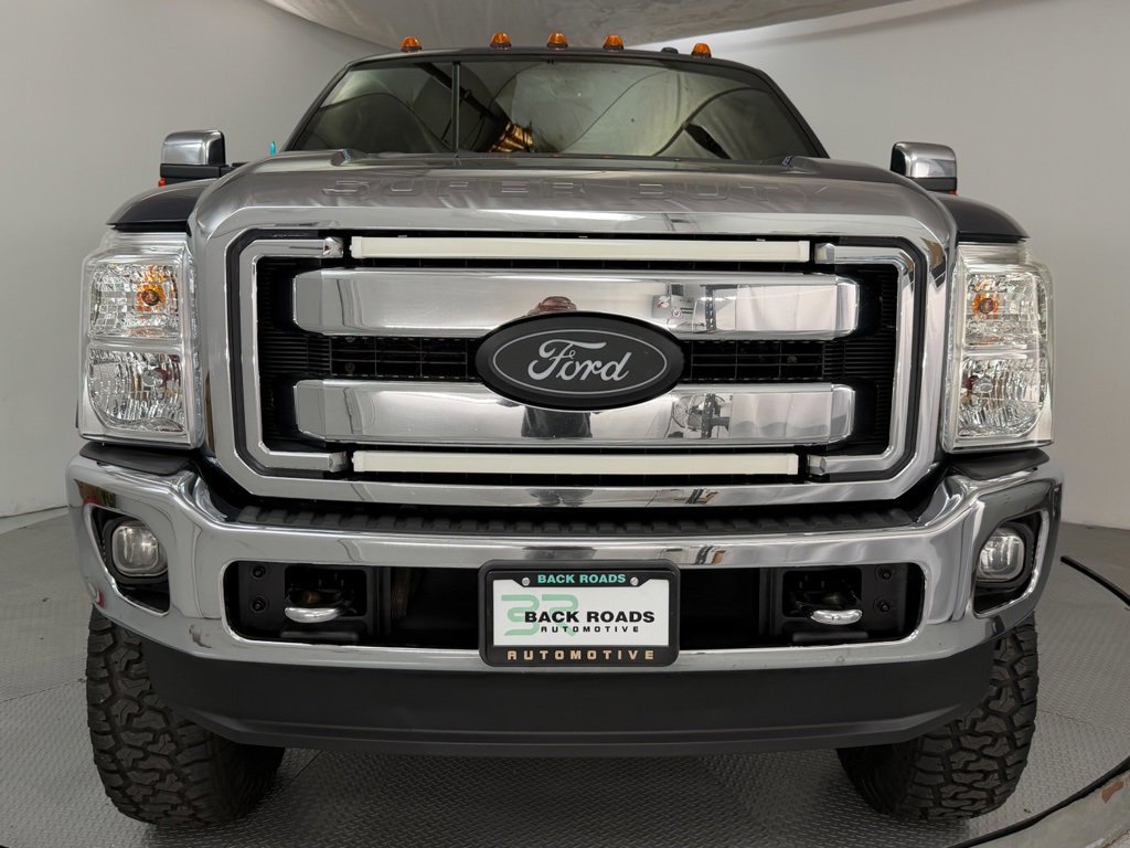 Used 2015 Ford F350 Lariat image 2