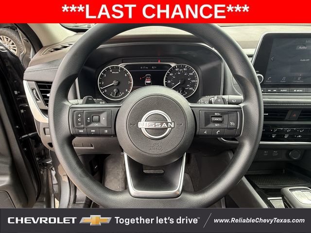 Used 2023 Nissan Rogue S FWD image 13